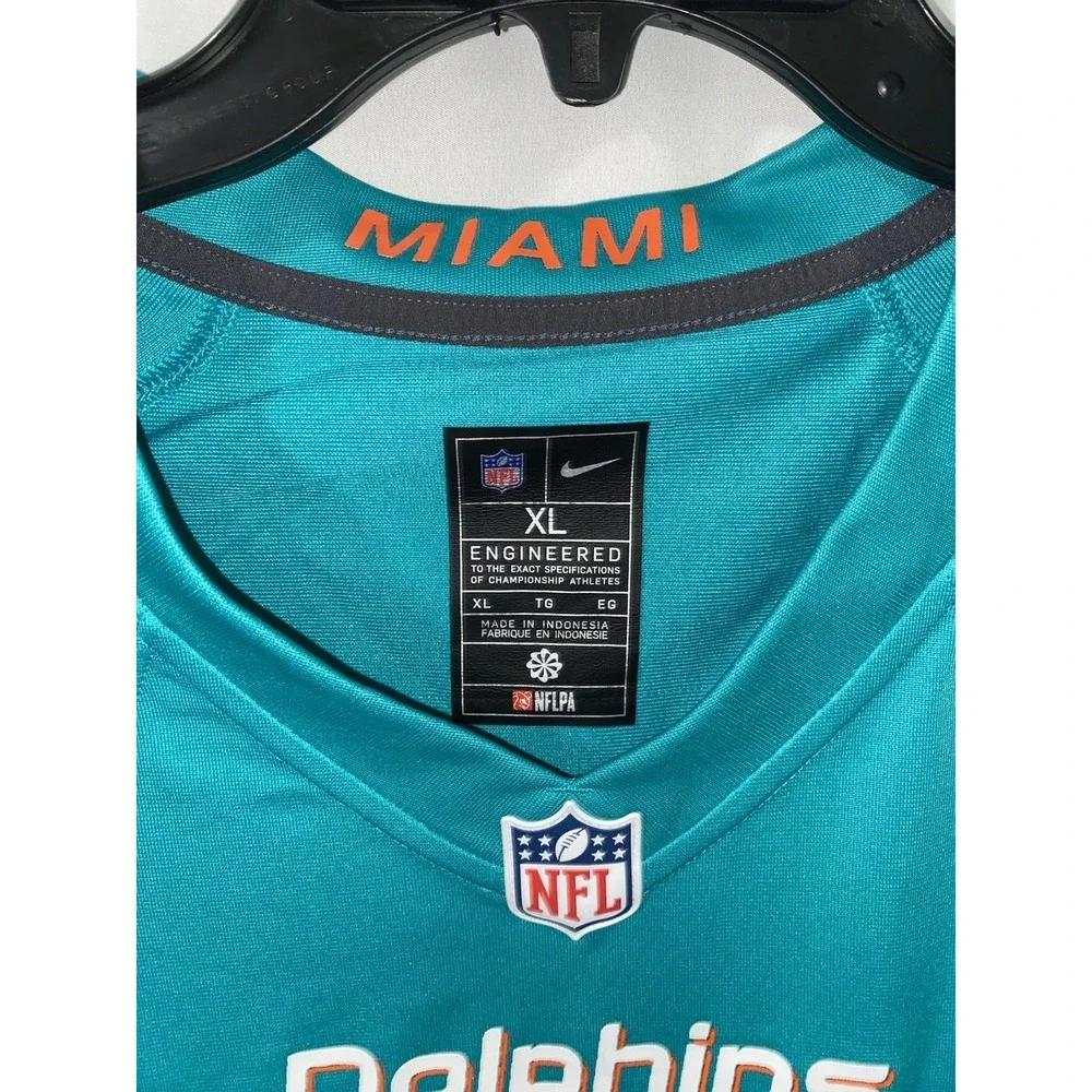 Nike new tag